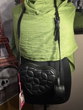 #0571 NWT PARIS HILTON Double Heart Blk Quilted Crossbody Bag & Coin Bag 8x7x2.5